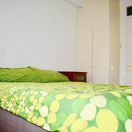 Convenient 2 Bedroom House In South *